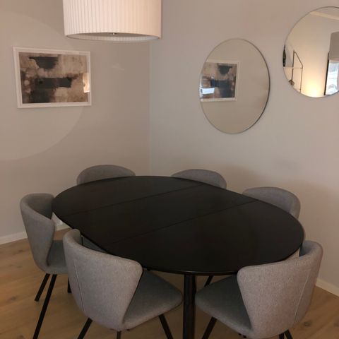 Unikt spisebord + Imperia spisestuestoler selges! | FINN.no Ran spisebord med 4 stoler | FINN.no