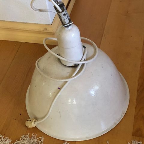 Nye vegglamper, lampetter i gammel stil (art deco, retro Nye vegglamper, lampetter i gammel stil (art deco, retro