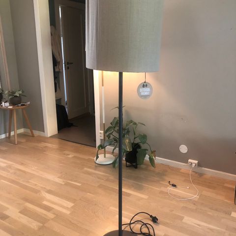 Lampe fra IKEA i merke Rodd | FINN.no IKEA Rodd lampe | FINN.no