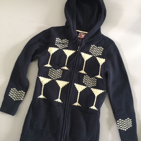 Missguided x playboy genser | FINN.no Ubrukt Missguided x Playboy genser | FINN.no