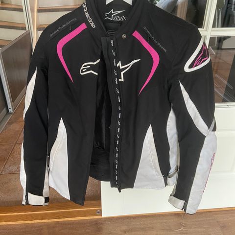 Dainese ZIMA DAME Jakke Gore Tex® | FINN.no Dainese ZIMA DAME Jakke Gore Tex® MC UTSTYR