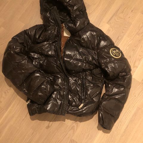 Moncler jente jakke | FINN.no Moncler jente jakke | FINN.no