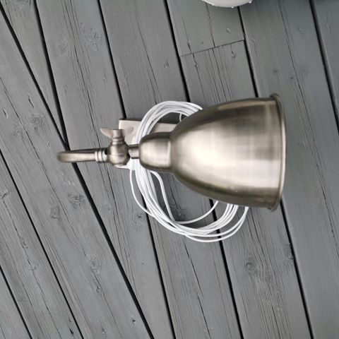 Nye vegglamper, lampetter i gammel stil (art deco, retro Nye vegglamper, lampetter i gammel stil (art deco, retro