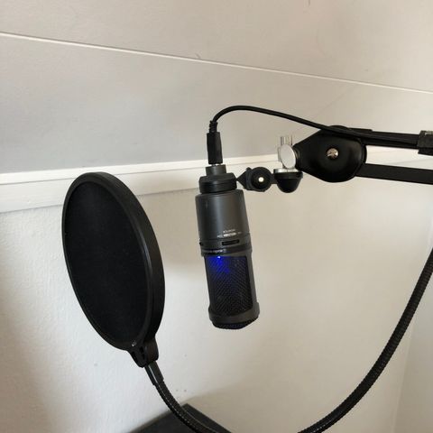 Audio technica AT2020USB+ | FINN.no audio technica at2020 USB med arm og popfilter | FINN.no