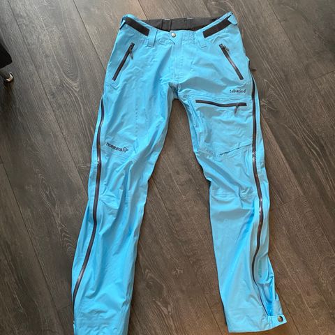 Norrøna Narvik goretex bukse | FINN.no Gore tex herrebukse Norrøna Narvik caviar | FINN.no
