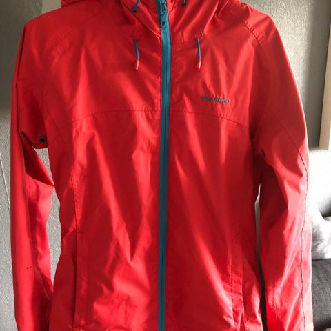2XU jakke dame str L | FINN.no 2XU jakke dame str L | FINN.no
