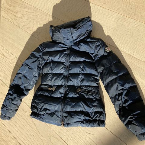 Moncler dunjakke strl 152 | FINN.no Moncler kåpe strl 2 | FINN.no