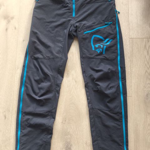 Norrøna Fjørå Flex1 XS | FINN.no Strøken Norrøna Fjørå Flex1 (Dame) str XS | FINN.no