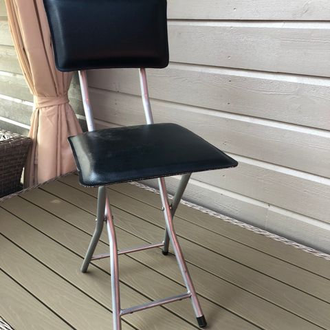 Arne Jacobsen stoler modell 3197(Syveren) Barstol høy 8 500 Arne Jacobsen stoler modell 3197(Syveren) Barstol høy 8 500