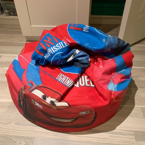 Liten Lynet McQueen sakkosekk | FINN.no Liten Lynet McQueen sakkosekk | FINN.no