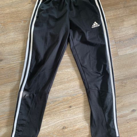 Adidas bukse ungdom | FINN.no Adidas bukse ungdom | FINN.no