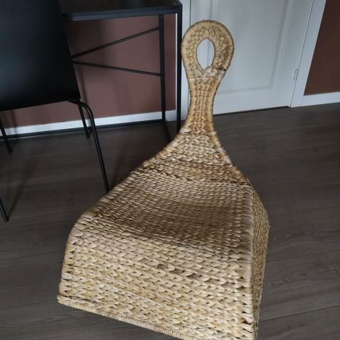 Gyngestol i strå fra ikea (gullholmen rocking chair). | FINN.no Gyngestol i strå fra ikea (gullholmen rocking chair). | FINN.no