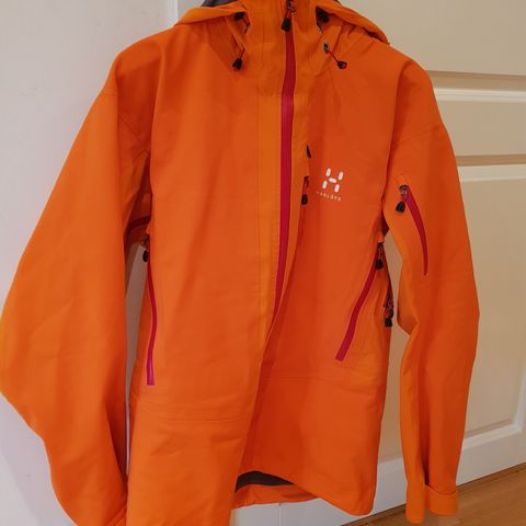 Ny Helly Hansen Odin Mountain softshell jakke til fjelltur Ny Helly Hansen Odin Mountain softshell jakke til fjelltur