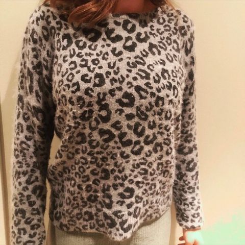 NY Floryday Langermet krage blazer | FINN.no NY Floryday Langermet krage blazer | FINN.no