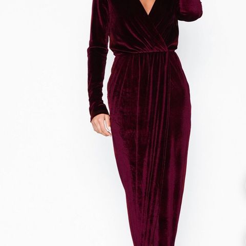 Line of Oslo Velour kjole | FINN.no Port Elvira velvet Line of Oslo Kjoler - Dameklær er billig