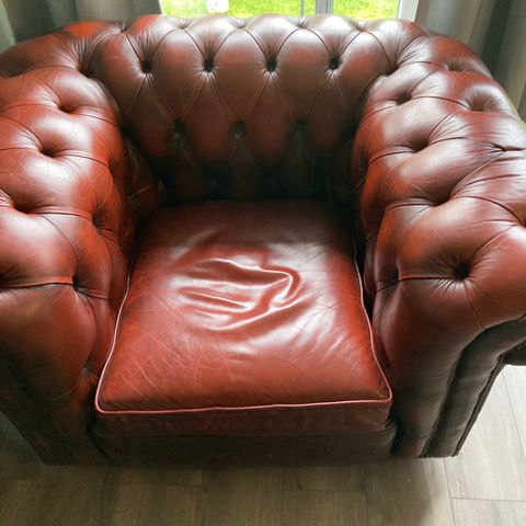 chesterfield stol , | FINN.no Flott chesterfield stol selges | FINN.no