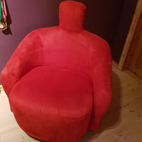 NY PRIS Baloo lenestol med puff fra Hjellegjerde | FINN.no Baloo Hjellegjerde med puff | FINN.no