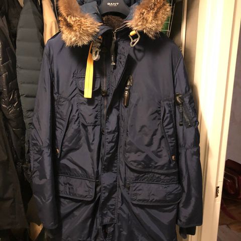 Svea Mr Smith (Str. S), Herre parkas | FINN.no Svea Mr. Smith Vinterjakke | FINN.no