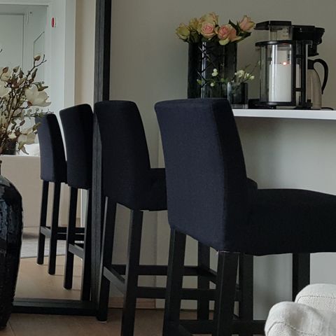 6 stk spisestuestoler fra Sofies villa | FINN.no 6 stk spisestuestoler fra Sofies villa | FINN.no