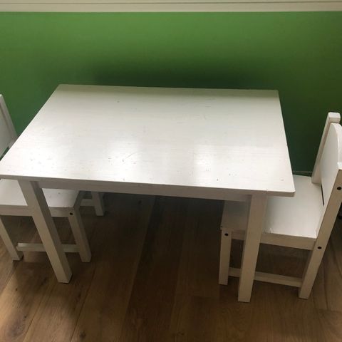 Ikea Gulliver barnemøbler bord og 4 stoler | FINN.no Ikea Gulliver barnemøbler bord og 4 stoler | FINN.no
