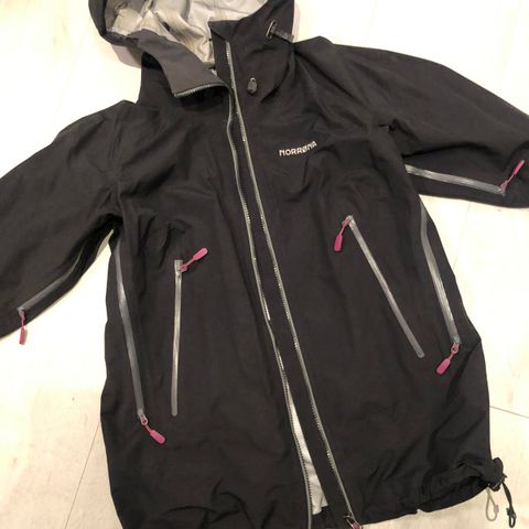 Helt ny Marmot Gore tex jakke | FINN.no Helt ny Marmot Gore tex jakke | FINN.no