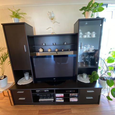 Leksvik TV benk fra Ikea | FINN.no Leksvik TV benk fra Ikea | FINN.no