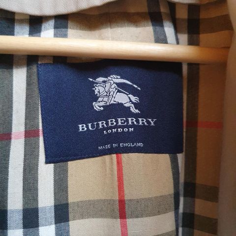 Thomas Burberry trenchjakke beige | FINN.no Thomas Burberry trenchjakke beige | FINN.no