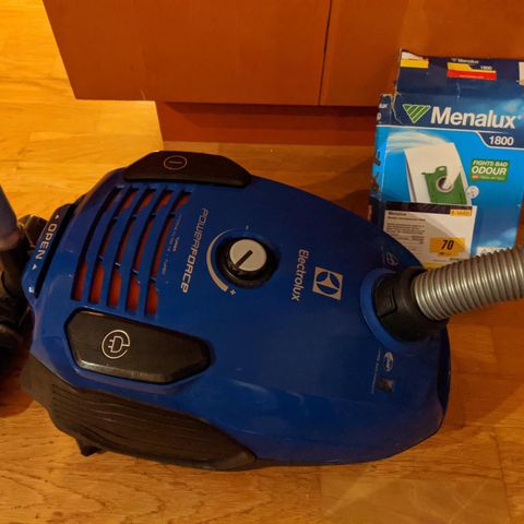 Støvsuger , AEG (2100)W | FINN.no Støvsuger , AEG (2100)W | FINN.no