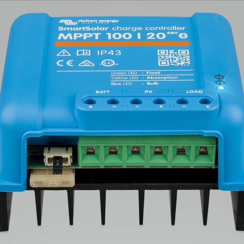 Victron Orion Tr 4812 9A (110W) Isolated DC DC converter Victron 12V til 12V omformer og lader 9A 110W. 2 Soler
