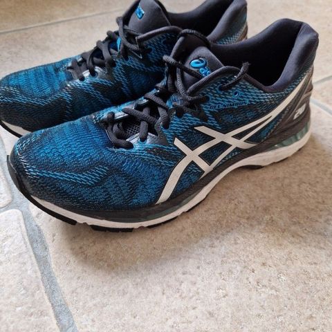 Asics Gel Nimbus 20 str 40 5 utrolig fin blafarge FINN torget