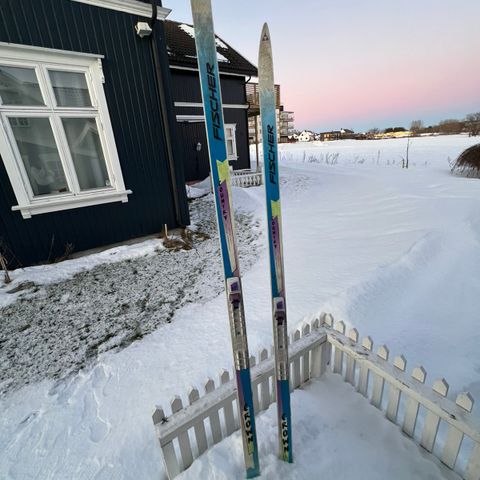 Landsem ski og Swix staver | FINN-torget