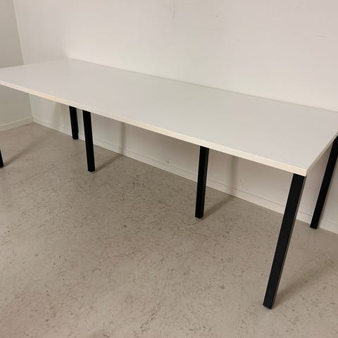 Annonsebilde