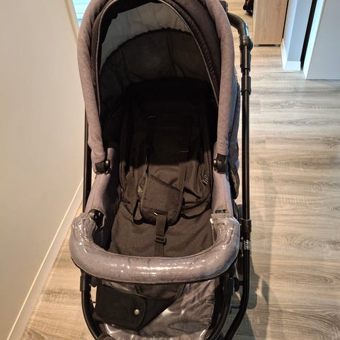 Reisebuggy B Ware Mountain Buggy Urban Jungle V3.2 Kinderwagen  (Ausstellungsstck) In Berry  Klappbar Mit Becherhalter