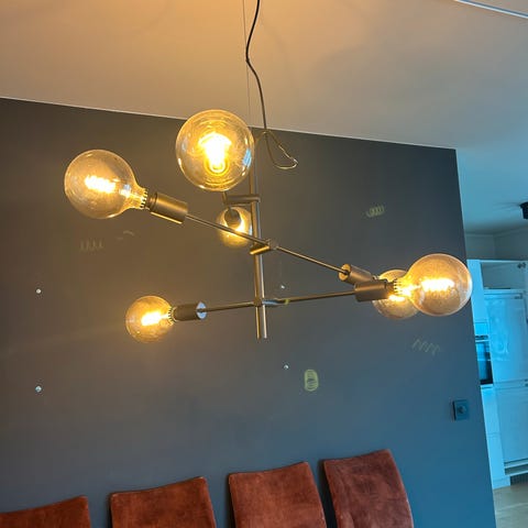 Lampe ,perfekt til stua | FINN-torget