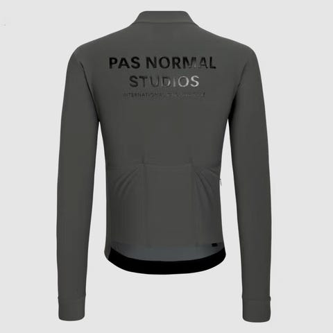 Pas Normal Studios T.K.O. sykkeltrøye langermet hvit flerfarget | FINN ...