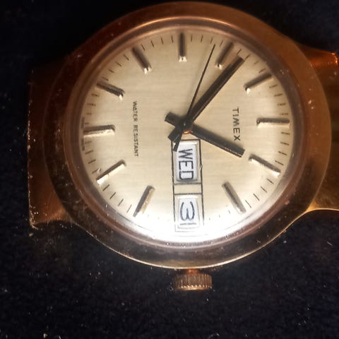 Timex Perpetual Calendar herreklokke brun skinnrem | FINN-torget