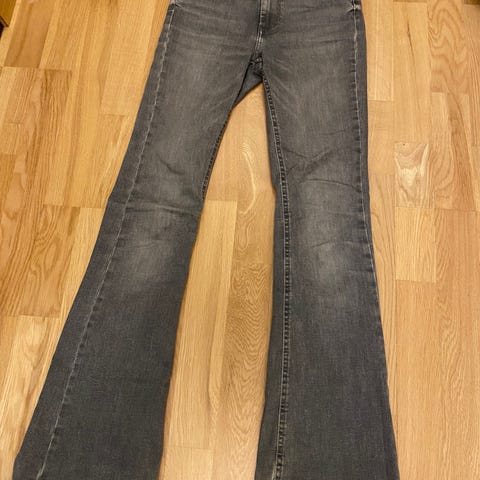 Jeans med stretch | FINN-torget