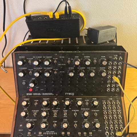 Moog Sirin analog synthesizer desktop-modul | FINN-torget