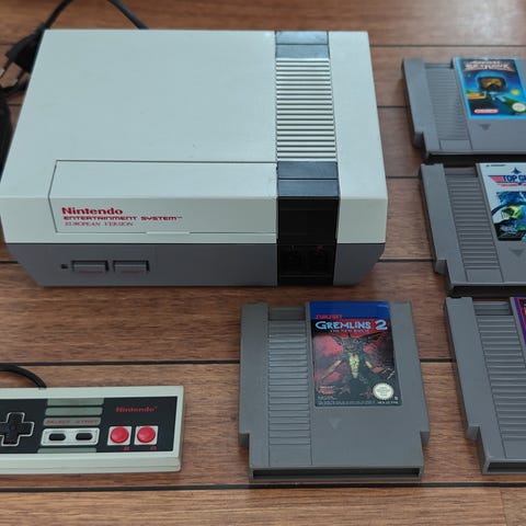 Nintendo NES konsollpakke & spill i topp stand ! | FINN-torget