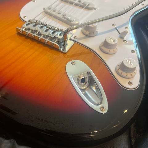 Vantage elektrisk gitar sunburst Japan 1983 | FINN-torget