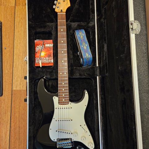 Vantage elektrisk gitar sunburst Japan 1983 | FINN-torget