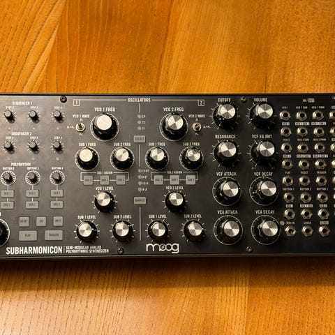 Moog Sirin analog synthesizer desktop-modul | FINN-torget