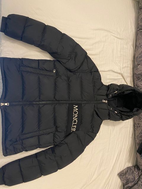 2018 19 Moncler Dunjakke Moncler ALBERIC Herre Vinterjakke Norge Morke bla 2018 19 Moncler Dunjakke Moncler ALBERIC Herre Vinterjakke Norge Morke bla