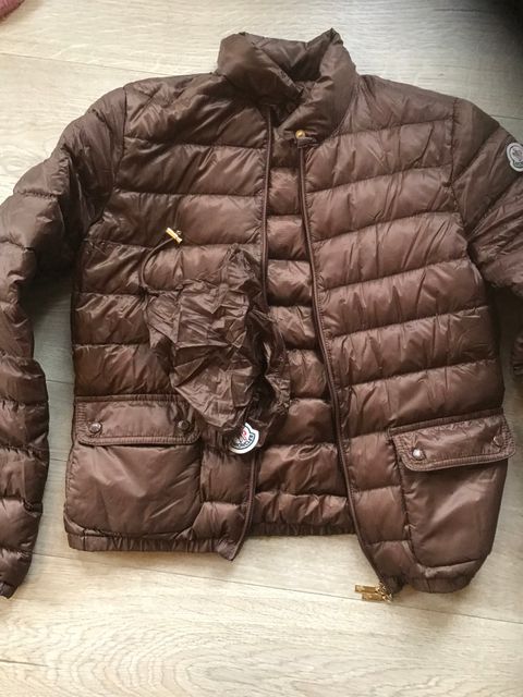 Nytt og brukt annonser med søkeordet moncler | FINN Torget Moncler kåpe strl 2 | FINN.no