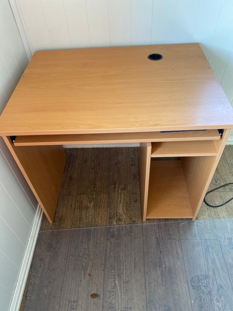 Nytt og brukt annonser med søkeordet pc bord | FINN Torget Nytt og brukt annonser med søkeordet pc bord | FINN Torget