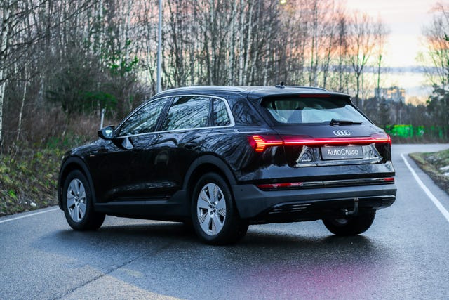 2020 AUDI E-TRON - 10