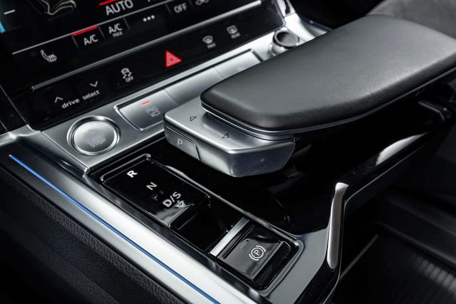 2020 AUDI E-TRON - 18