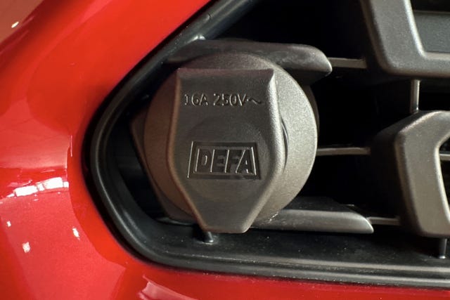 2024 TOYOTA YARIS CROSS - 29
