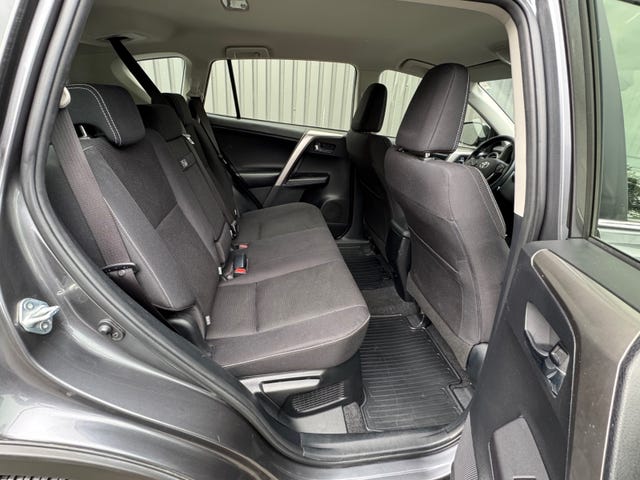 2018 TOYOTA RAV4 - 16