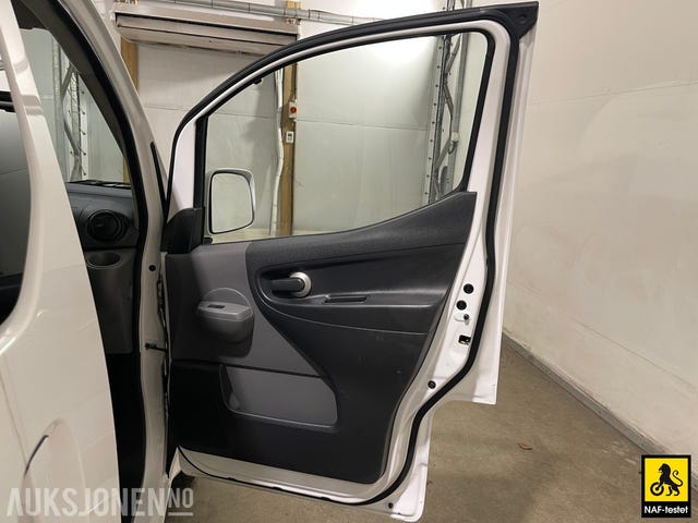 2017 NISSAN E-NV200 - 8
